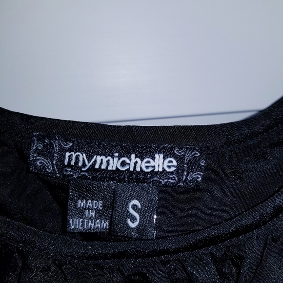 Dress - Picture 3 of 3